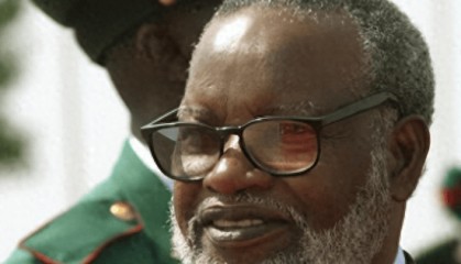 三消息：外交部发声哀悼；多次窜台，她终于被拿下！绝不惯着