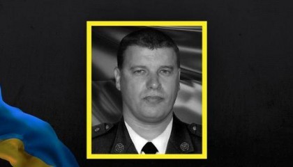 庆功会开在俄军眼皮底下，两枚导弹从天而降，“斩首”乌军旅长