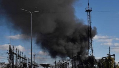 泽连斯基还想谈条件,俄罗斯不给机会,俄军大规模轰炸乌能源设施