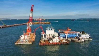 厦金大桥（厦门段）项目完成水下2万方混凝土浇筑