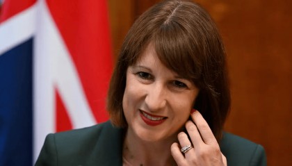 再敢动台湾一下试试！刚拿了中方好处，转身就背刺？我大使馆把话说透