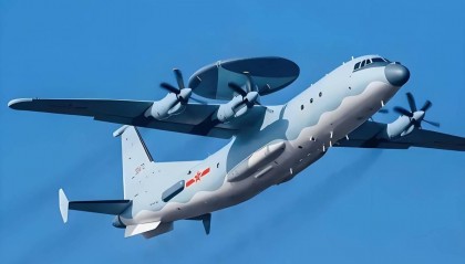 西方“卡脖子”失败，福建舰弹射空警600高调亮相，补齐中国航母最后短板？