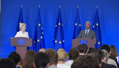 欧洲理事会主席、欧盟委员会主席：今天会晤虽短暂，却意义非凡