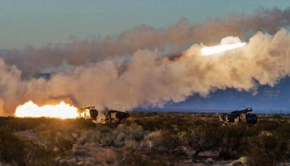 伊朗等的“契机”,终于到了!以军连夜掉头回防,炸毁15座桥梁