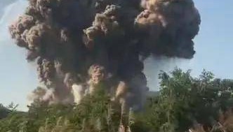 湖南花炮厂爆炸 负责人：厂里存了一两万个药饼