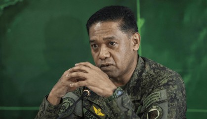 南海斗争质变,48小时内,菲军方3次掀桌子,山东舰已严阵以待