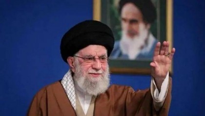 微妙时刻，哈梅内伊凌晨发文，敌国领空被拿下，中、法态度罕见一致