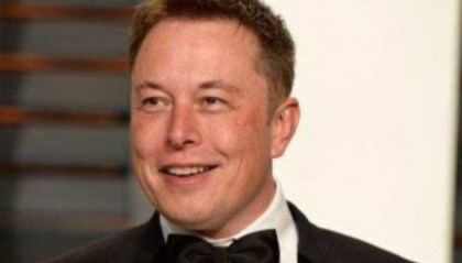 马斯克：特斯拉上海工厂将在机器人量产中发挥关键作用