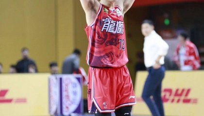 恭喜!郭艾伦成CBA助攻榜本土第一人 砍18+6率队取胜