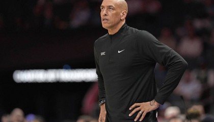 国王与克里斯蒂达成多年续约 后者正式成为球队主帅