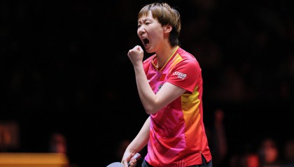 鏖战7局!WTT总决赛:王曼昱4-3逆转陈幸同夺冠 国乒四连冠