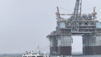 全球首次!“海上巨无霸”在大连安装完成