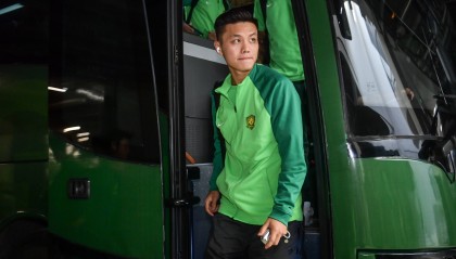 降维打击！国安球员冯博轩参加体育院校锦标赛，半场梅开二度