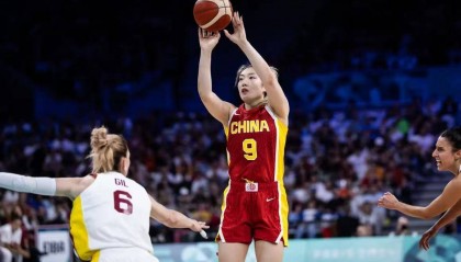 宫鲁鸣暗示李梦或缺席亚洲杯 后者发文暂别国家队