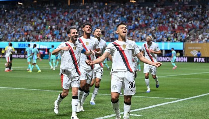 世俱杯-哈兰德点射京多安双响 曼城6-0艾因携手尤文晋级