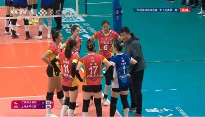 “全苏班”笑到最后，张常宁率江苏女排夺队史联赛第二冠，上海女排再获亚军