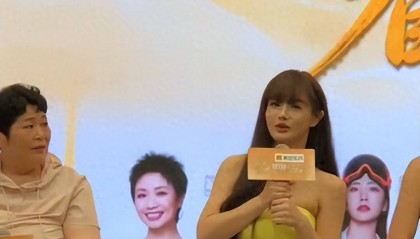 拳王邹市明妻子冉莹颖曾多次想离婚，自曝去民政局都去了3次；为救赎婚姻录制节目，第一次进到演播室就失控大哭