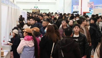 严重缺人!实习生也月入过万,广州多公司抢人