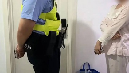 事发上海!2元奶茶被顺走,男子一怒之下报警!民警14分钟闪电破案