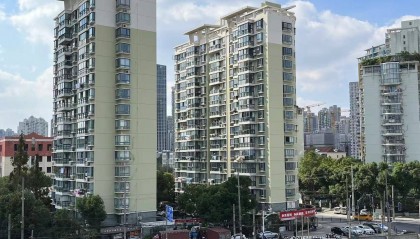 最高补偿超2000万元!上海市区两幢16层住宅拆迁,机构预测“各地新增城中村和危旧房改造并实行货币化补贴将带动住宅销售”