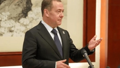 中俄关系一夜巨变!普京对华摊牌,派人送上亲笔信,中方果然没看错人!