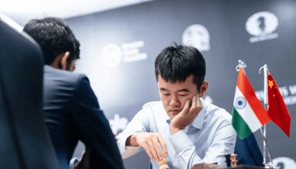 【国际象棋男子世界冠军赛】第八盘,丁立人一波三折收获平局