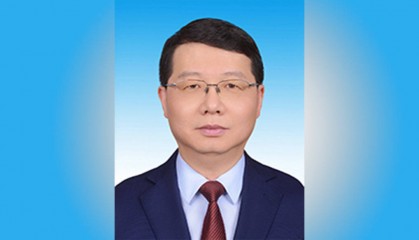 新任新疆维吾尔自治区党委常委李刚已任自治区党委组织部部长