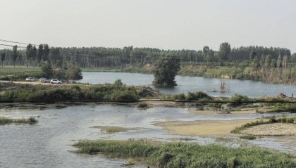 河北涞水一家六口被洪水冲走，一救援队队长收15万帮寻人后却“消失”