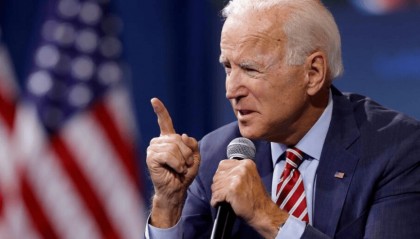 美债破36万亿!拜登彻底坐不住了,与中方达新共识!美这次麻烦大了!