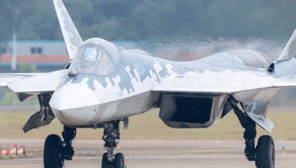 印度迎来军工重大突破,法国达索妥协启示深远,歼10也在背后助力?