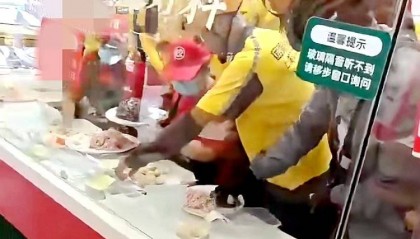 外卖平台“补贴大战”，到底谁在买单？