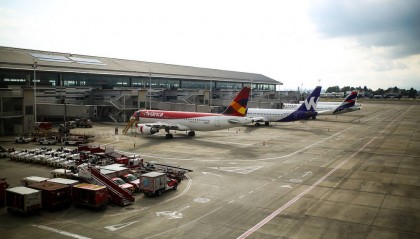 联合国强迫失踪问题委员会:哥伦比亚一机库发现约2万具尸体