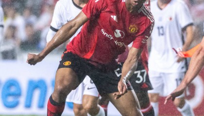 曼联4200万转会奇迹!阿莫林收获意外之财,卡雷拉斯成红魔救星