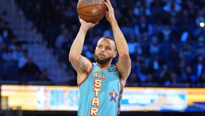 圆满！库里两场合砍20分 生涯第二次夺全明星MVP