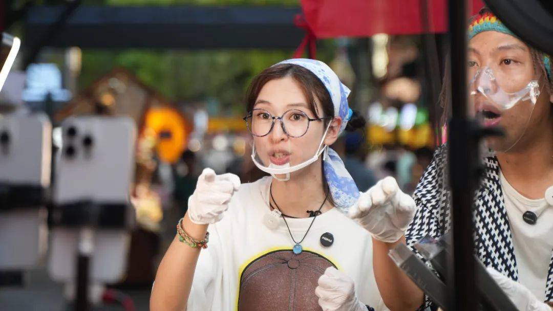 42岁TVB前知名女星陈思齐摆摊卖鸡爪后续：正在努力赚钱，或定居广东佛山